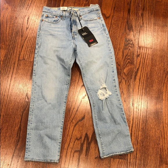 Levi's Denim - Levi's Light Blue Ripped Jeans.SZ 26. NWT